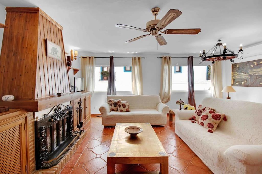 Duplex Tematico Andaluz Con Agradable Terraza - El Mirador De Benahavis 2 아파트 외부 사진